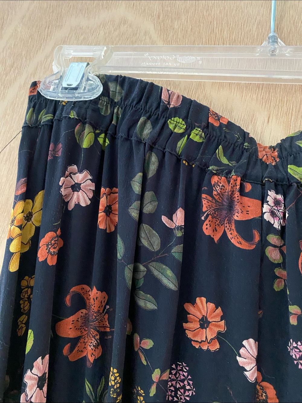 Amour Vert Blaze Washable Silk Skirt in Saint Germain Floral - Picture 4 of 9